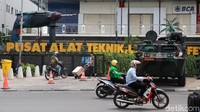TNI menempatkan sejumlah personal di beberapa titik penting di Jakarta untuk mengantisipasi keamanan pelantikan presiden.