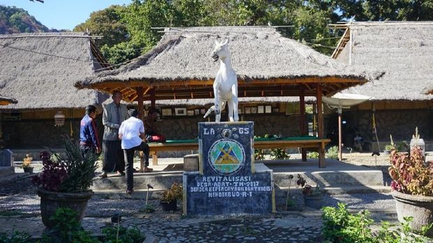Jejak Islam di Pulau Seribu Masjid