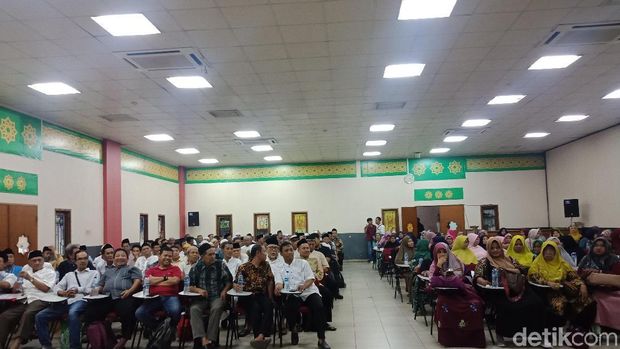Pemprov DKI Umrahkan 432 Marbut dan Pengurus Majelis Taklim