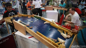 Bertempat di Jakarta International Expo (JIExpo) Kemayoran, Jakarta, Orbit Habibie Festival digelar selama tiga hari, tepatnya pada 17-19 Oktober 2019 mulai pukul 10.00 sampai dengan 18.00 WIB.