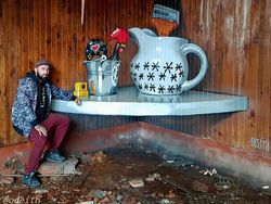 Keren! Seniman Sulap Bangunan Tua dengan Seni Grafiti 3D