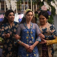 Seperti sudah menjadi tradisi, pernikahan anggota keluarga Cendana selalu digelar dengan adat Jawa yang kental. Termasuk Della Atkins dan Putra. Foto: dok.ist