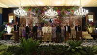 Keluarga pun berkumpul termasuk Mayangsari yang terlihat hadir. Foto: ist.
