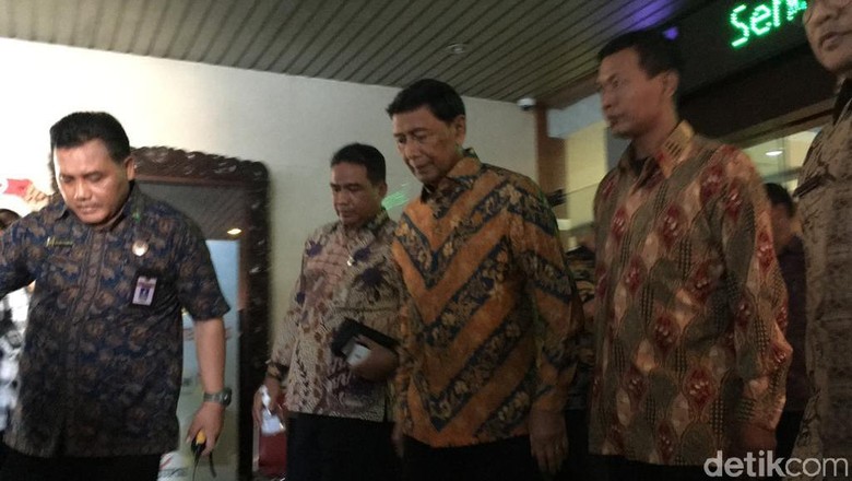 Wiranto: Pemerintah yang Baik Dengarkan Suara Rakyat, Bukan Suara Partai Wiranto: Pemerintah yang Baik Dengarkan Suara Rakyat, Bukan Suara Partai