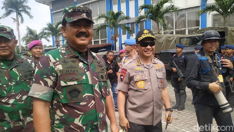 Kembali Beri Izin Demo Usai Pelantikan Presiden, Kapolri: Asal Tak Anarkistis Kembali Beri Izin Demo Usai Pelantikan Presiden, Kapolri: Asal Tak Anarkistis