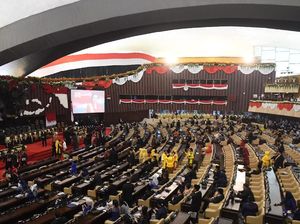 Molor 1 Jam, Sidang Paripurna Pelantikan Jokowi-Maruf Dimulai