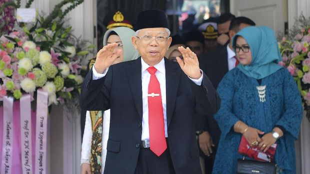 Paspampres Copot Pelat Nomor 'Indonesia 2' di Mobil JK