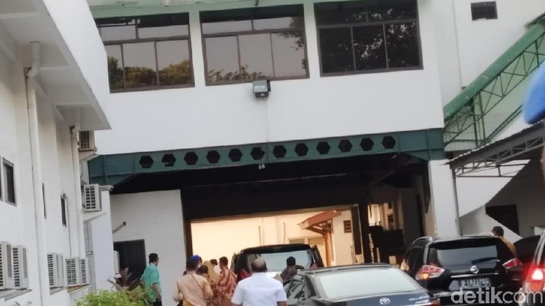 Tak Terlihat di Pelantikan Jokowi, Wiranto Balik Lagi ke RSPAD Tak Terlihat di Pelantikan Jokowi, Wiranto Balik Lagi ke RSPAD