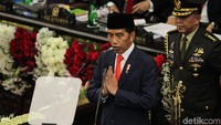 Presiden Jokowi menyampaikan pidato kenegaraan perdana sebagai Presiden periode 2019-2024. Jokowi membuka pidatonya dengan bicara soal mimpi 1 abad Indonesia.