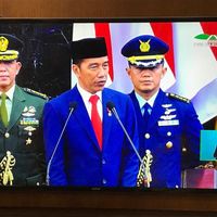 Jokowi Akan Bikin 2 Omnibus Law untuk Revisi Puluhan UU Jokowi Akan Bikin 2 Omnibus Law untuk Revisi Puluhan UU