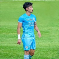 Beberapa waktu lalu, ia mengungkap keinginannya untuk mengunggah foto sehari sekali. Aku berpikir untuk mengunggah satu foto setiap hari mulai dari sekarang, tulisnya di salah satu postingan Instagram. Foto: Instagram @seungwon_jeong