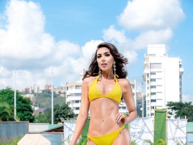 Inilah penampilan Miss Grand Guatemala, Dania Guevara Morfin saat tampil di kompetisi baju renang yang berlangsung di Venezuela. Foto: Facebook Miss Grand International