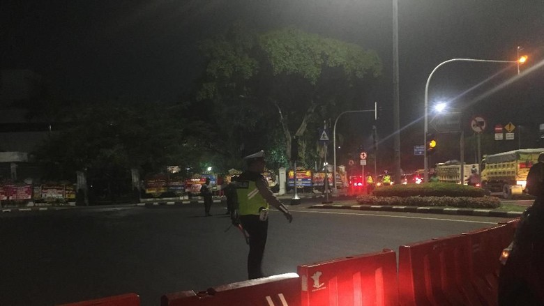Malam Jelang Pelantikan Presiden, Lalin Depan Istana Ditutup Malam Jelang Pelantikan Presiden, Lalin Depan Istana Ditutup