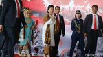 Ekspresi Jokowi di Karpet Merah Pelantikan Presiden di DPR