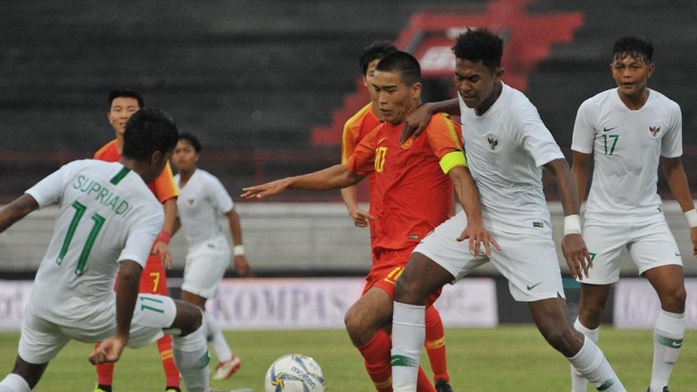 Sepak Bola dan Prestise Bangsa Sepak Bola dan Prestise Bangsa