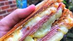 Siapa Mau? Sarapan Cheese Toast yang  Mulur Gurih Ini