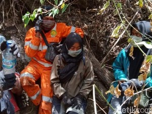 Empat Pendaki yang Terjebak Kebakaran Gunung Ranti Berhasil Dievakuasi