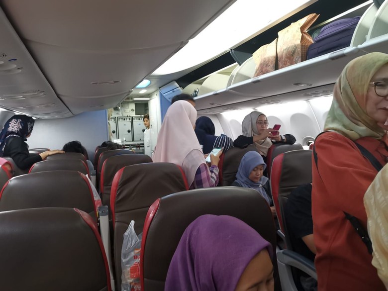 Penjelasan Batik Air soal Penerbangan Yogya-Halim Dialihkan ke Soetta Penjelasan Batik Air soal Penerbangan Yogya-Halim Dialihkan ke Soetta