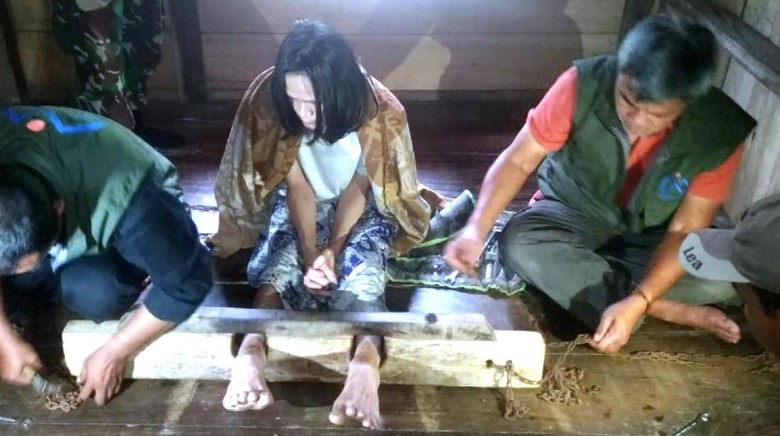 Kerap Mengamuk, 2 Tahun Pria di Cianjur Ini Dipasung Keluarga Kerap Mengamuk, 2 Tahun Pria di Cianjur Ini Dipasung Keluarga