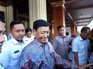 Ke Kantor Kemenko Polhukam, Wiranto: Persiapan Ganti Kabinet
