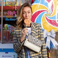 Sebelum menjadi model, Alana dikenal sebagai desainer. Tak seperti adik-adiknya, Alana memang tidak terlalu eksis di mata publik. Ia sendiri tidak menganggap popularitas adalah kesuksesan. Foto: Instagram @lanzybear