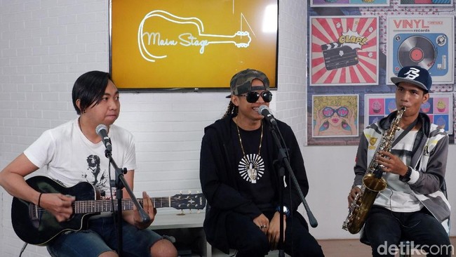 Jatuh Cinta Wahyu Selow dengan Nyonk Kunci Sejak Lagu Pertama