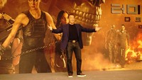 Aktor Arnold Schwarzenegger kembali berperan sebagai Carl atau T-800 dalam film tersebut. (Saras/detikcom)