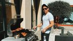 Hobi Ngopi, Gaya Keren Pangeran Abdul Mateen Curi Perhatian