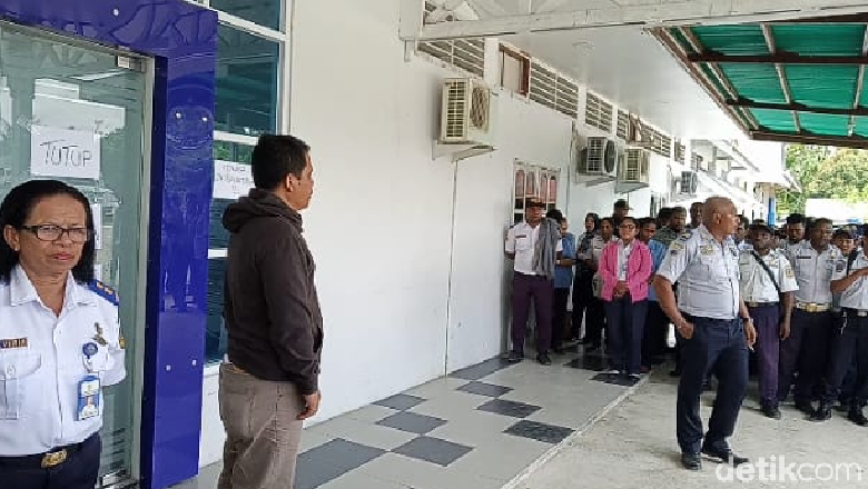 Didemo Pegawai karena Sering Dinas, Ini Jawaban Plt Kadishub Mimika Didemo Pegawai karena Sering Dinas, Ini Jawaban Plt Kadishub Mimika