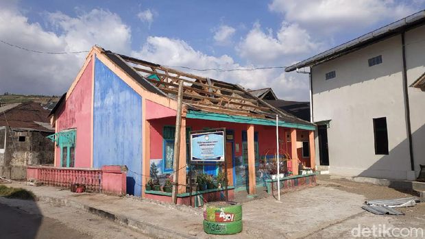 811 Rumah di Dataran Tinggi Dieng Rusak Diterpa Angin Kencang