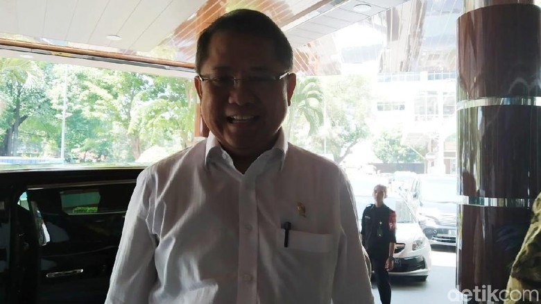 Jelang Pengumuman Kabinet, Rudiantara Jenguk Wiranto di RSPAD Jelang Pengumuman Kabinet, Rudiantara Jenguk Wiranto di RSPAD