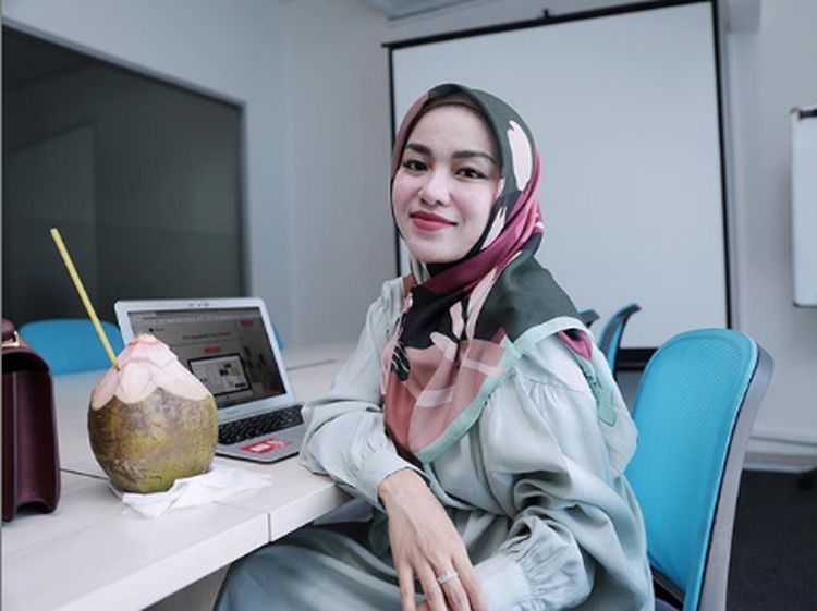 Pebisnis Tajir, Medina Zein Kerap Kulineran Mewah dengan Tokoh Penting