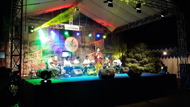 Menikmati Musik Keroncong di Pasar Keroncong Kota Gede