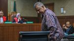 Ekspresi Sofyan Basir Saat Bacakan Pleidoi