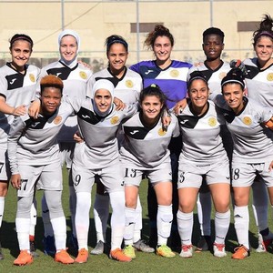 Viral Video Pemain Sepakbola Lindungi Lawan yang Hijabnya Lepas Buat Takjub Viral Video Pemain Sepakbola Lindungi Lawan yang Hijabnya Lepas Buat Takjub