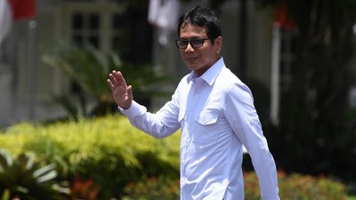 Lambaian Tangan Wishnutama dan Erick Thohir di Istana Merdeka