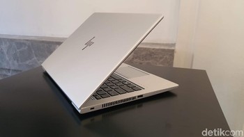 Laptop baru HP ini ditenagai AMD Ryzen Pro 3700AU yang diklaim paling sebagai prosesor mobile terkencang saat ini. Dipadukan dengan RAM 32 GB. Foto: Adi Fida Rahman/detikINET