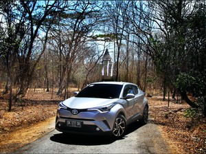 Toyota Targetkan Jual 1.000 Unit Mobil Hybrid Sampai Akhir 2019
