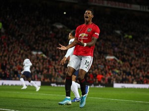 Ruang Ganti Manchester United yang Muram