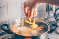 Cara Merebus Pasta yang Benar, dengan Air Dingin atau Air Panas?