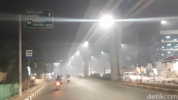 Kabut asap di Palembang, Selasa (22/10/2019)