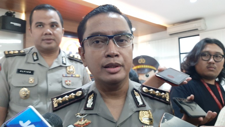 Polri Tunggu Jokowi soal Pengganti Tito yang Diberhentikan dari Kapolri Polri Tunggu Jokowi soal Pengganti Tito yang Diberhentikan dari Kapolri