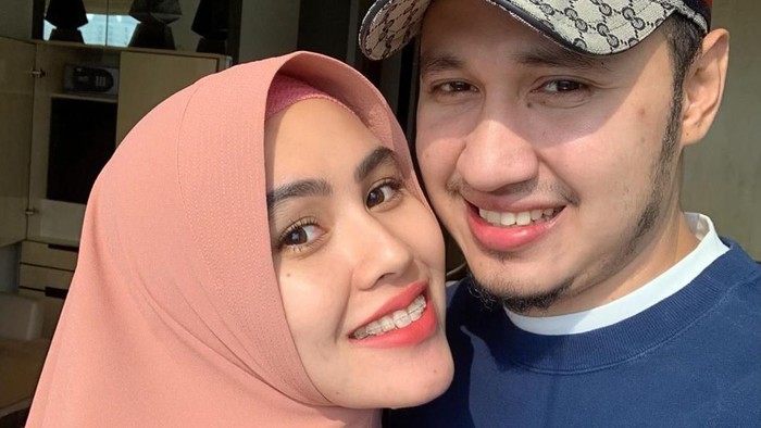 Kartika Putri dan Habib Usman
