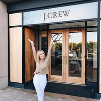 Orang bertanya, Apakah kamu akan berekspansi pada tubuh dan wajah? dan aku bilang tidak karena sudah ada banyak produk bagus di luaran untuk tubuh dan wajahku. Industri bibir secara empiris rusak dan ada banyak celah untuk diisi, kata bos perusahaan Sara Happ: The Lip Expert itu. Foto: Instagram @sarahapp