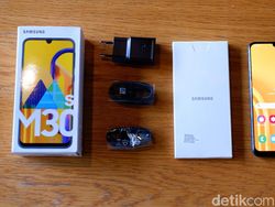 Unboxing Galaxy M30s, Ponsel Baterai Super Jumbo Rp 3 Jutaan