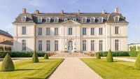 Dari luar, Chateau du Grand Luce di Loire Valley, Prancis tampak seperti bangunan rumah bangsawan di film-film Hollywood. Isinya pun sama, seperti istana! (dok. Istimewa)