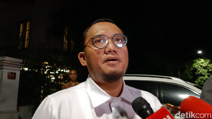 Juru bicara Prabowo Subianto, Dahnil Anzar Simanjuntak.