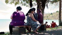 Sekitar 80% dari pulau ini tidak dapat dihuni. Artinya sebagian besar penduduknya kini tinggal berkelompok di sepanjang garis pantai, terpapar oleh kenaikan permukaan air laut yang telah meningkat dengan kecepatan yang lebih cepat daripada rata-rata global (Foto: AFP)
