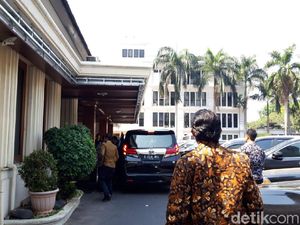Kemenko Polhukam Ralat Informasi: Tak Ada Pertemuan Wiranto-Doni Monardo