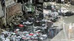 Jorok, Kali Krukut Menghitam dan Penuh Sampah